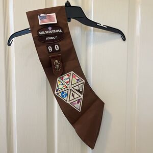 Girl Scouts of America Brownie Sash with Patches and Pins USA Size Regular
